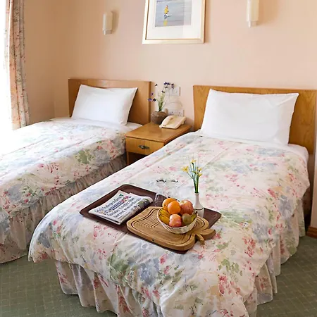 Rathbaun Hotel 2*