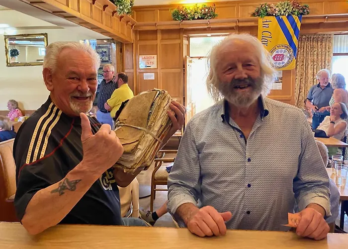 Rathbaun מלון 2*